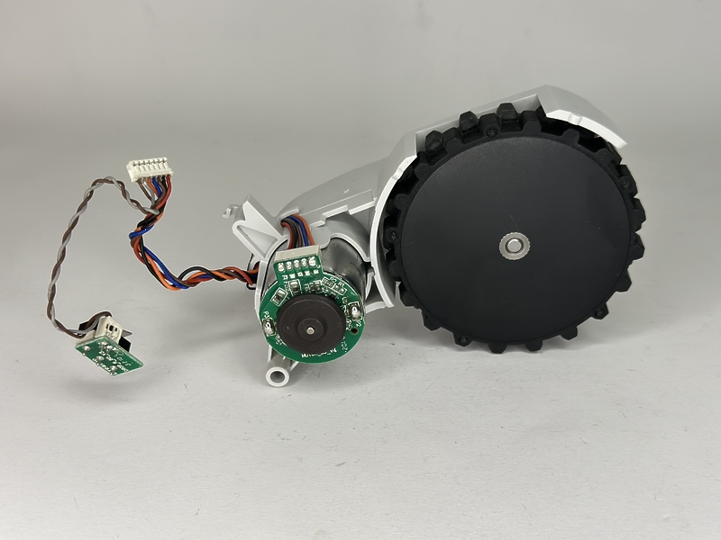Колесо с двигателем (мотором) правое для робота-пылесоса Trouver Robot LDS Vacuum-Mop Finder RLS3